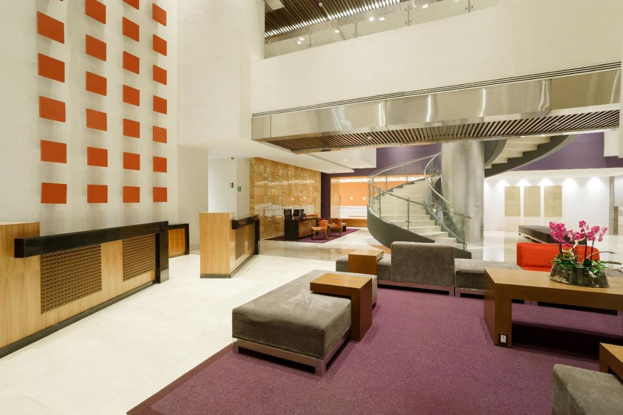 ホテル カミノ リアル ペドリガル メキシコ メキシコシティ エクステリア 写真 The lobby of the hotel